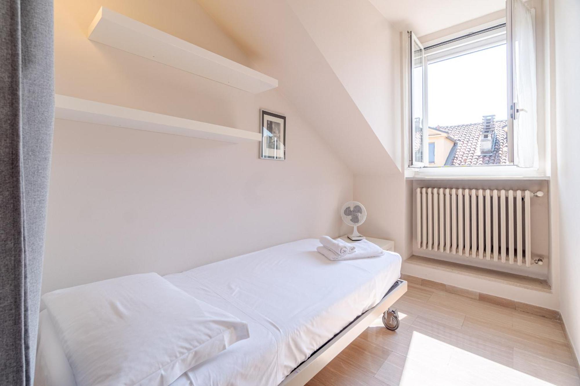 Casa Valeggio Attic Apt Few Steps From Porta Nuova Apartment Turin Exterior photo