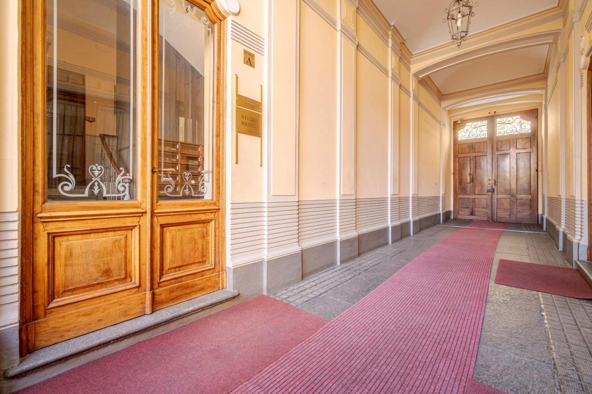 Casa Valeggio Attic Apt Few Steps From Porta Nuova Apartment Turin Exterior photo